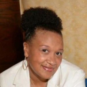 Meet your Posher, Yvette